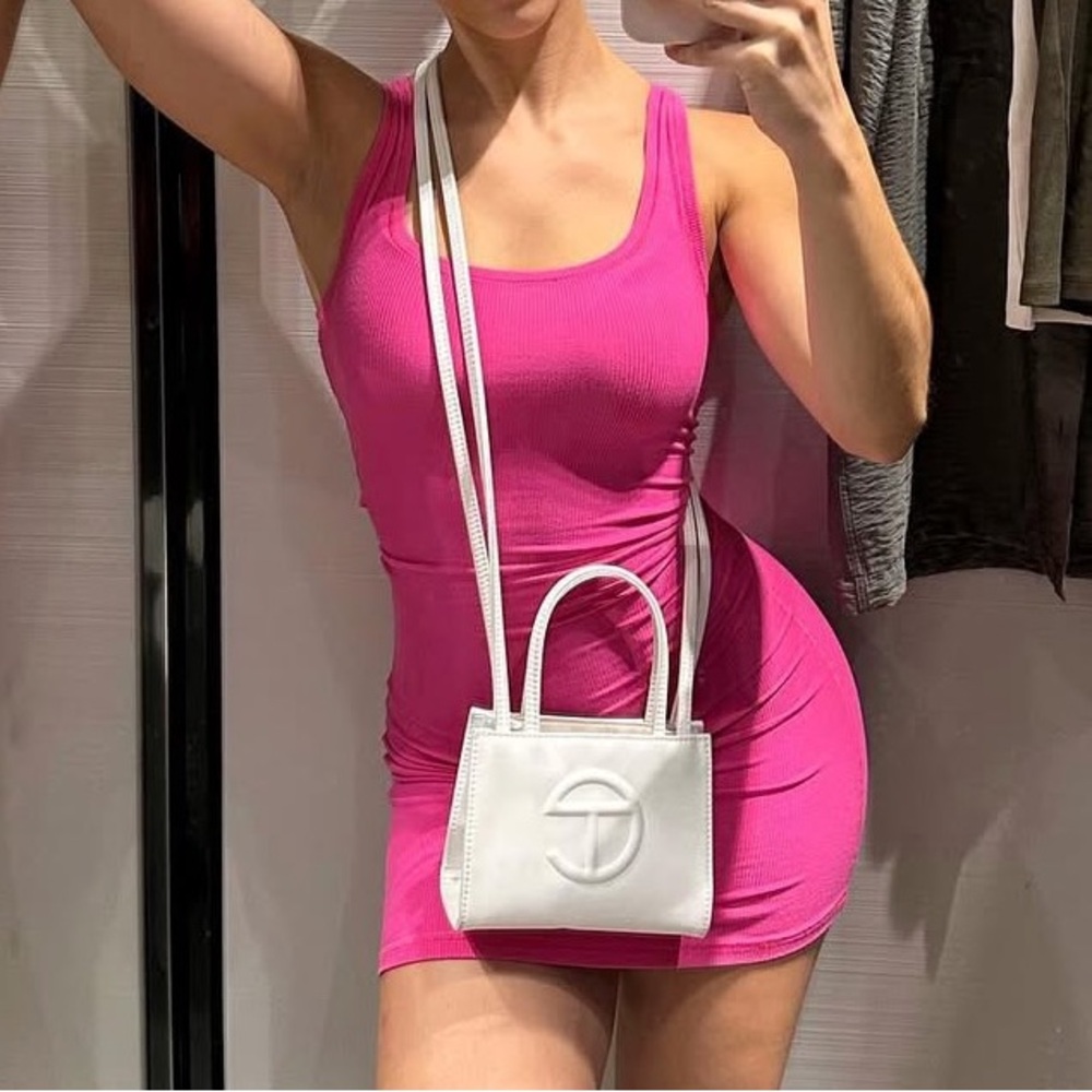 Skims Vibrant Pink Bodycon Dress - Picture 4 of 6